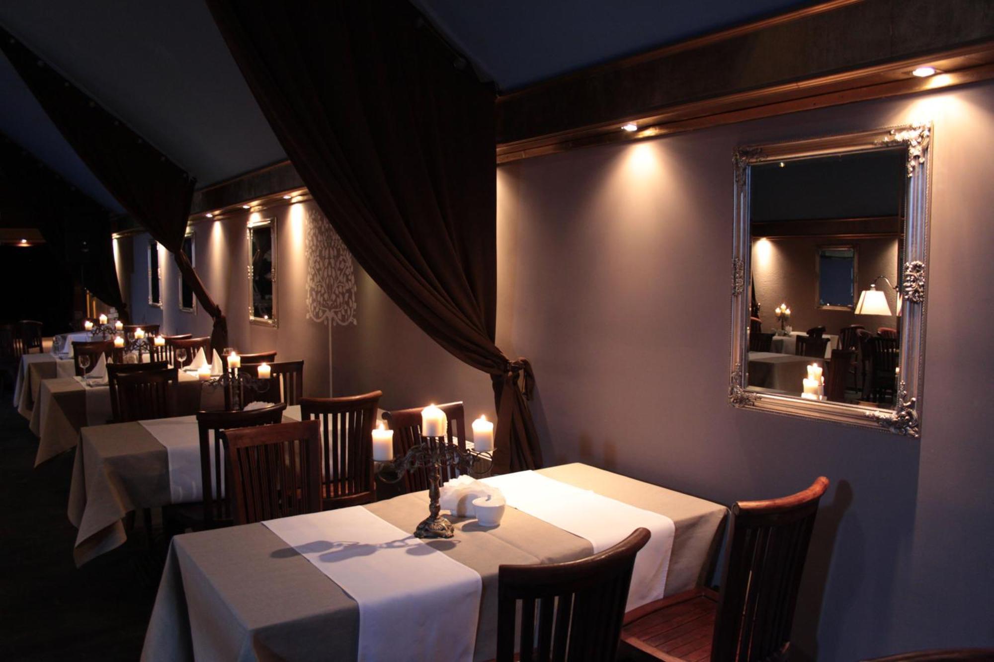 A' Propos Hotel, Restauracja, Club Walbrzych Ngoại thất bức ảnh